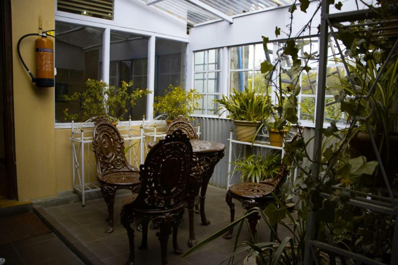 Travellers' Inn Darjeeling (West Bengal) Exteriör bild